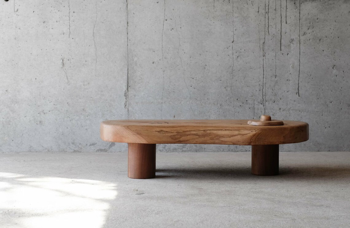 Table basse brutaliste by Richard Lecompte