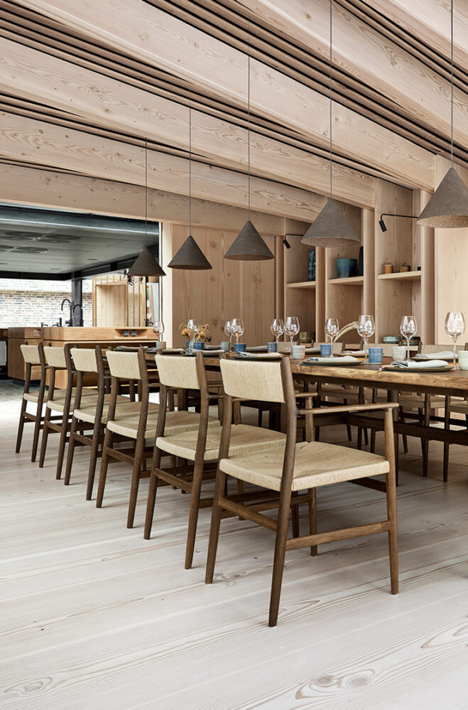 The role of wood at  Noma restaurant - 3